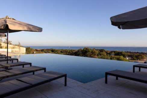 Ikkilbay-estepona-infinity-pool-2