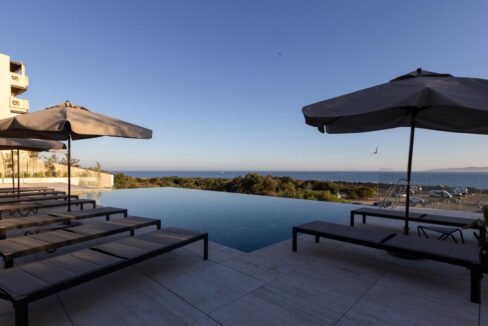 Ikkilbay-estepona-infinity-pool-3