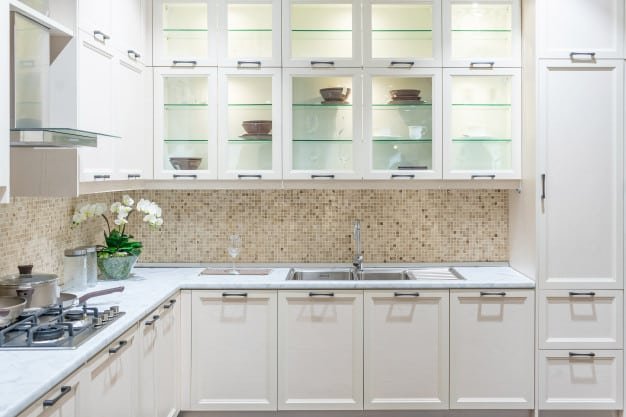 Clean Kitchen Listing Real Estate Marbella