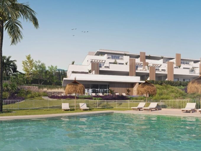 abril-residential-swimming-pool